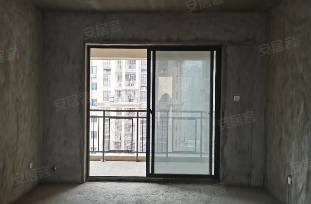 永隆国际城三期3室2厅121㎡198万二手房图片