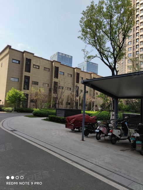 济南房产网>济南二手房>槐荫二手房>西客站二手房>金科城>488_650竖版