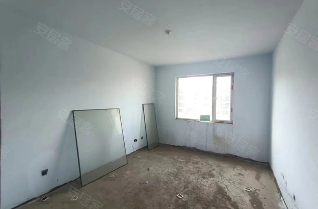 怡海佳苑3室2厅143㎡55万二手房图片