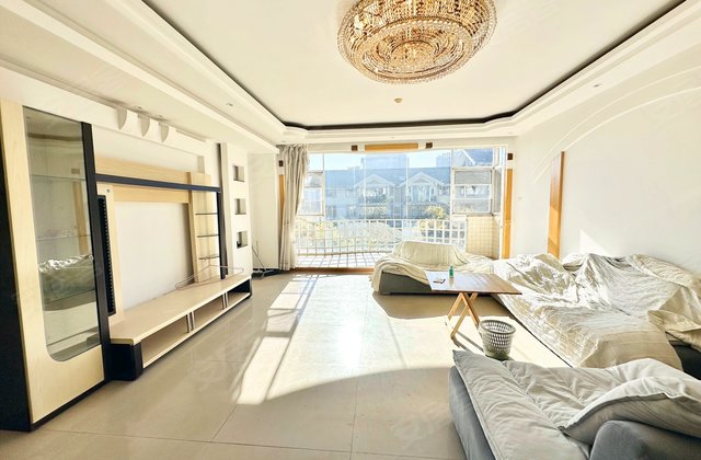 阳光花园3区4室2厅168㎡180万二手房图片