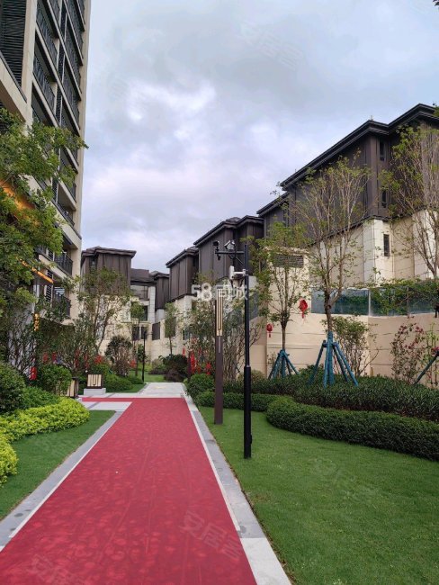 聚龙美的君悦府