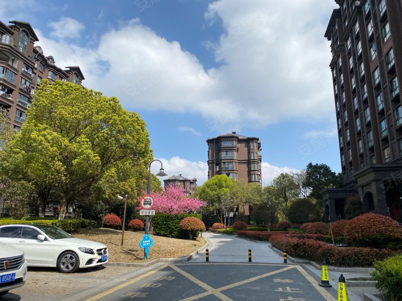 朗庭上郡苑(公寓住宅)