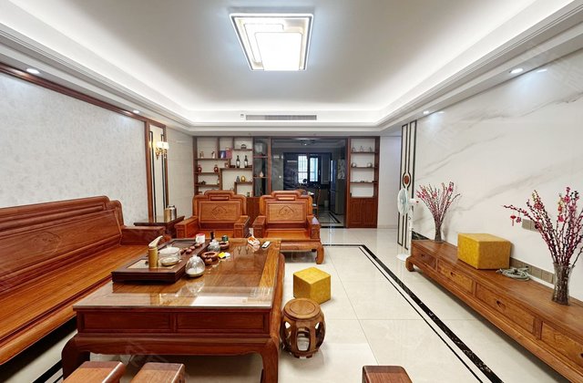 榕江华府博雅苑4室2厅167.22㎡163万二手房图片