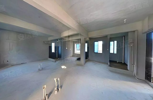 金禾雅居4室2厅122㎡139.8万二手房图片