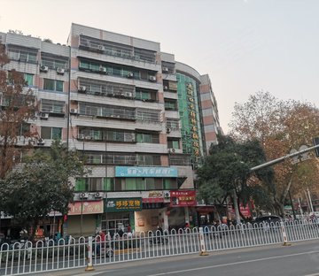 特种车辆改装厂综合楼