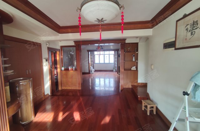 望族苑3室2厅154.3㎡830万二手房图片