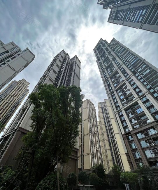 恒大天府半岛四期4室2厅2卫