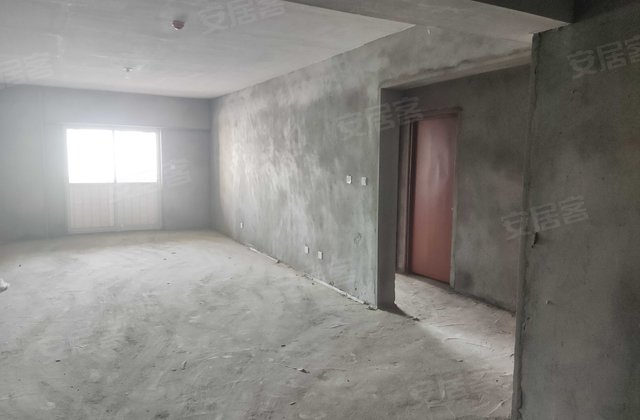 博格拉天山花园小区3室2厅149㎡73万二手房图片