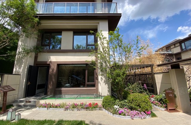 禧瑞金海3室2厅198㎡350万二手房图片