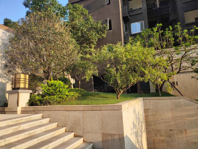 荣盛锦绣南山(b区)