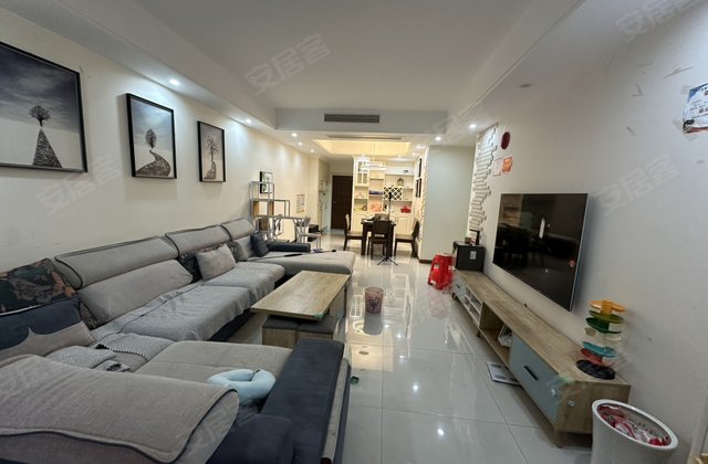 嘉和未来城，新出在售房源，原始房家装，中间楼层，找不到第二套