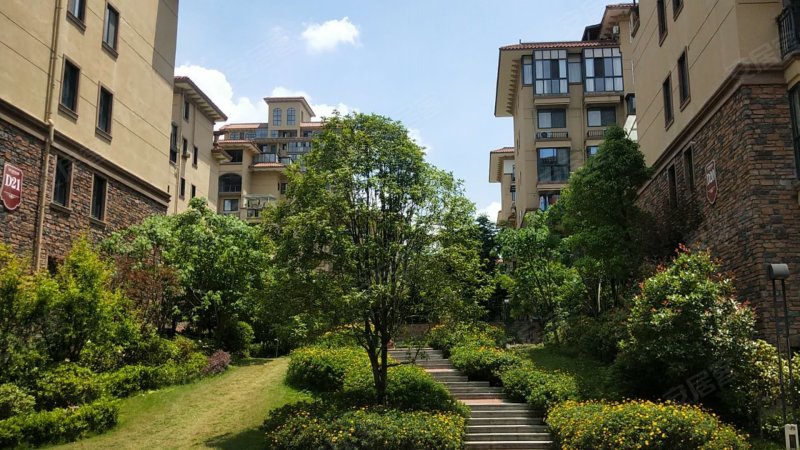 东欣彩虹城(别墅)