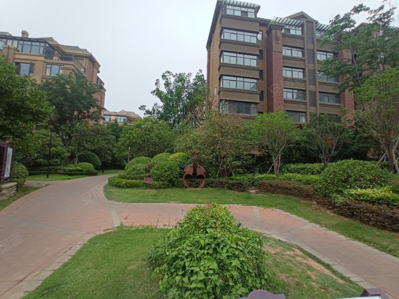 绿都温莎城堡(别墅)
