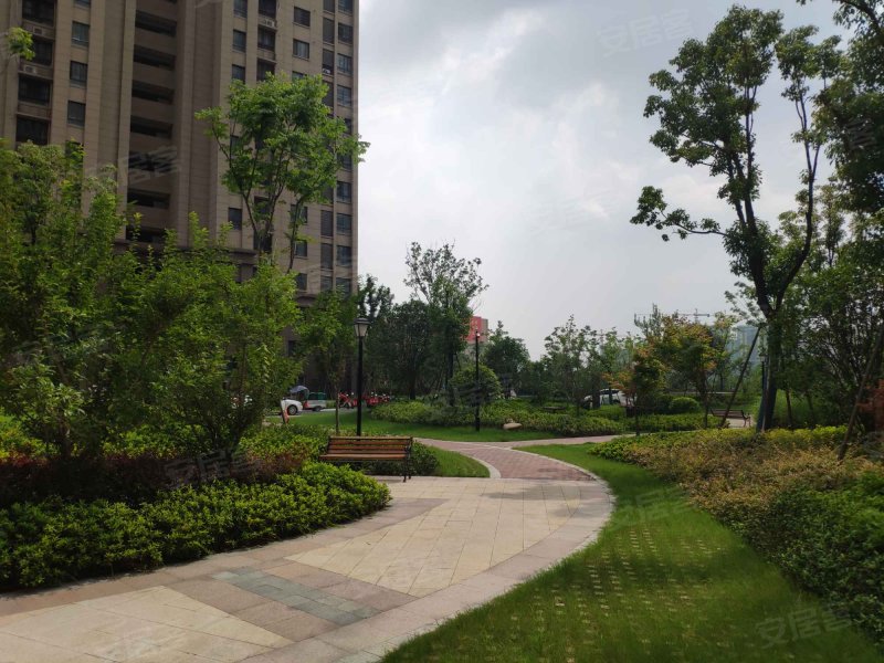 华地翡翠蓝湾朗园