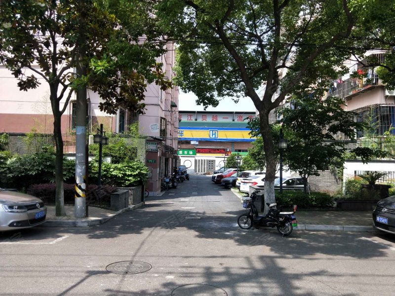 古桐路54弄小区 