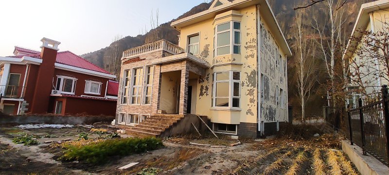 龙聚山庄(别墅)
