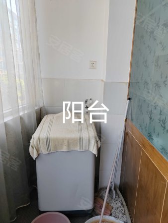 源天碧水4室2厅2卫145.29㎡南北69.6万