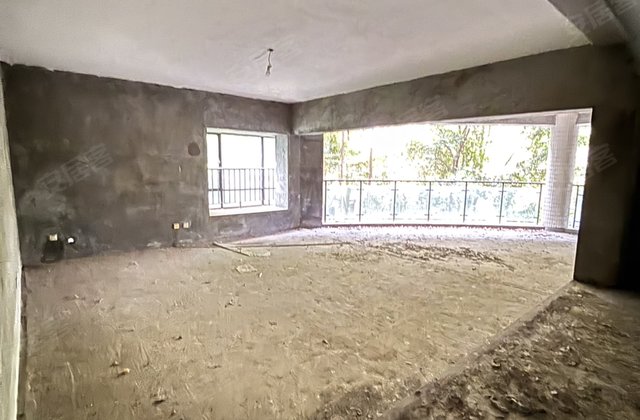 万景臻席4室2厅150㎡69万二手房图片