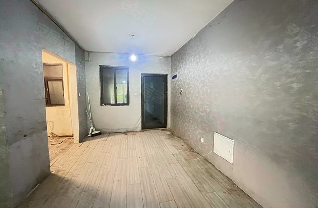 华强城3室2厅213㎡200万二手房图片