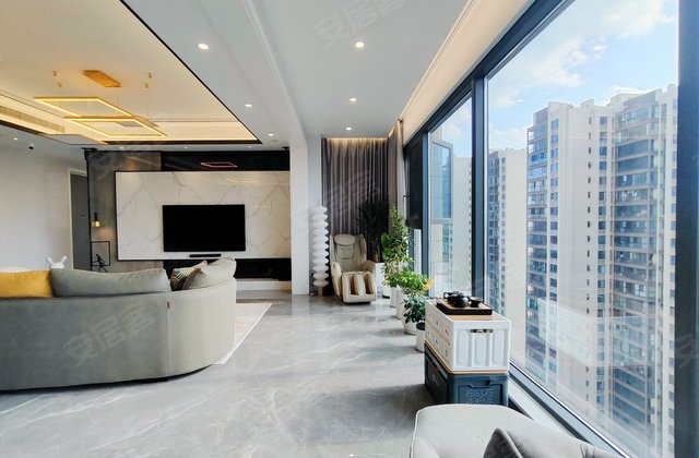 长虹天樾4室2厅145.97㎡240万二手房图片