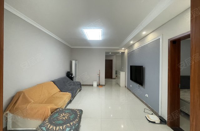 尚品国际3室1厅92.42㎡52万二手房图片