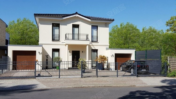 德国柏林约¥1906万Urban architect's villa -1 family villa house in a二手房公寓图片
