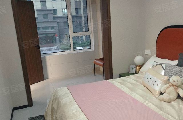 奥体中心 ，志群  ，正H户型，带车位，带储藏室，精装修