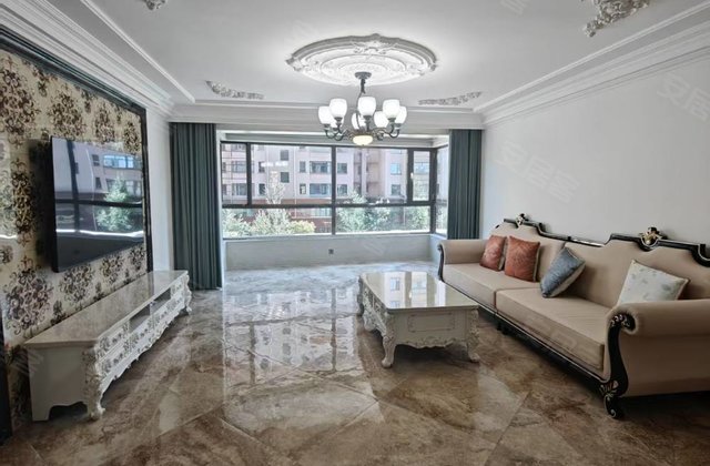 富丽华庭4室2厅1卫182.01㎡南北92.5万