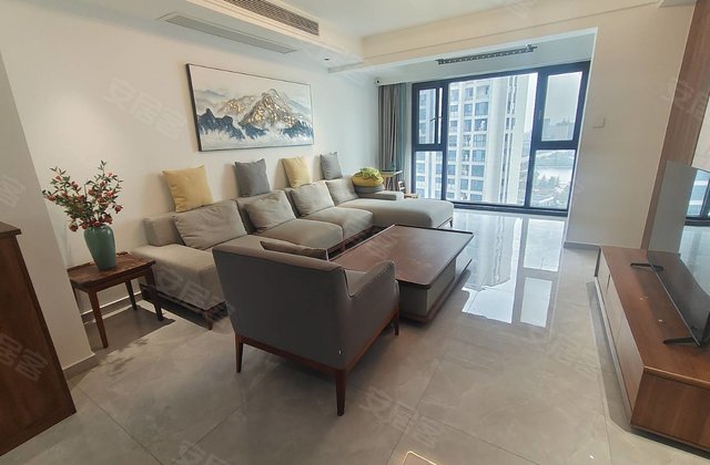 美的金宸府3室2厅132㎡296万二手房图片