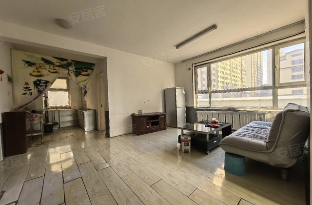 六合龙城国际3室2厅80.73㎡20万二手房图片