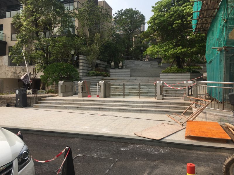 御景龙湖,景晖路333号