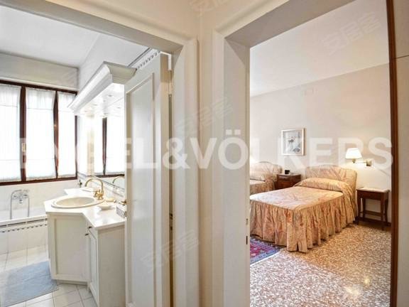 意大利威尼托大区威尼斯约¥536万CHARMING APARTMENT WITH TERRACE二手房公寓图片