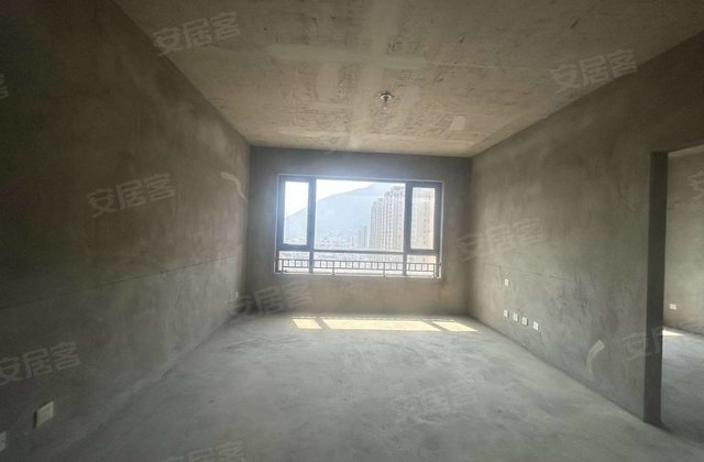 泰安新城4室2厅137㎡149.9万二手房图片