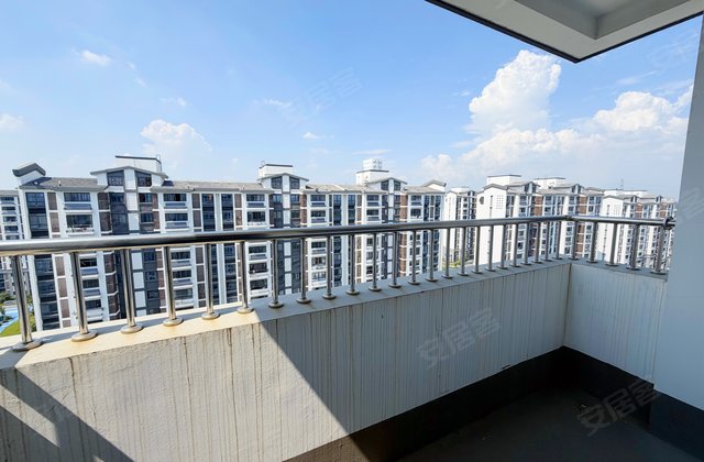蓬曦园B2区瓦浦新村3室2厅125㎡95万二手房图片