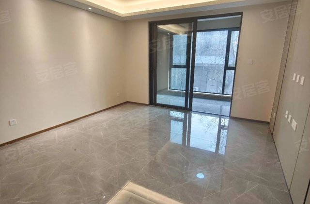 璟园3室2厅110㎡135万二手房图片