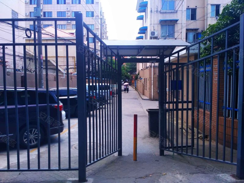 泰和路318弄小区 