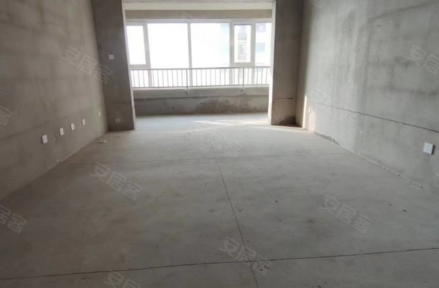 联泰中心城3室2厅136㎡93万二手房图片