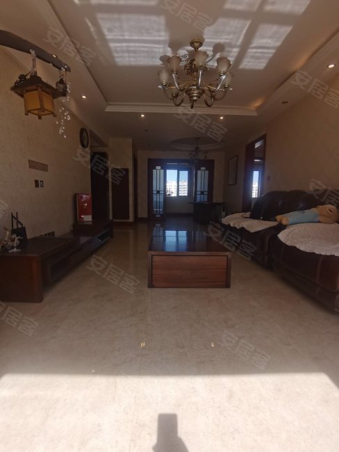 海悦公馆三室通透户型老本带车位仅售165万看房方便