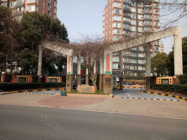 高空俯瞰植物园,天然氧吧,100万精装,诚意出售,看房随时.