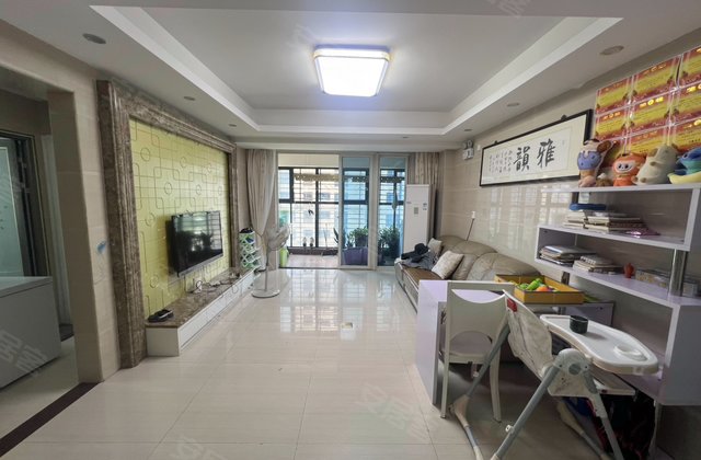 卓辉汇景城4室2厅104.48㎡95万二手房图片