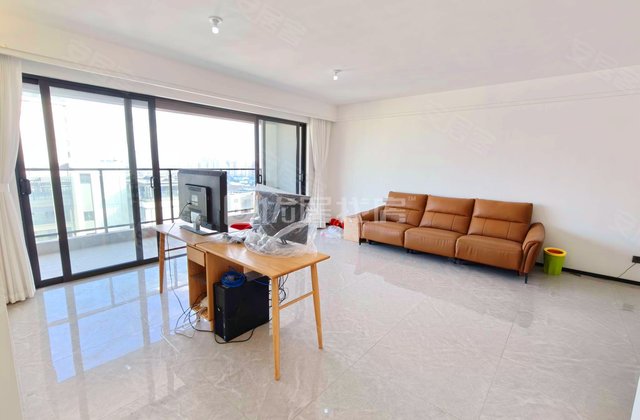 保利明玥半山3室2厅128㎡175万二手房图片