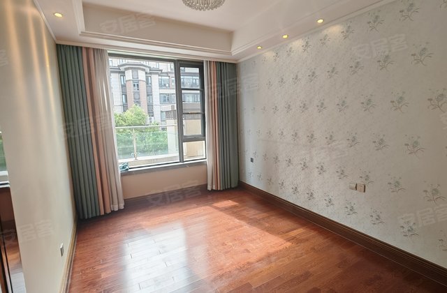 恒大悦龙台4室2厅165㎡200万二手房图片