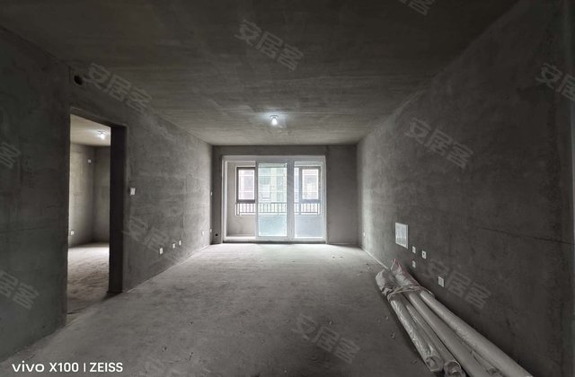 绿城诚园3室2厅137㎡100万二手房图片