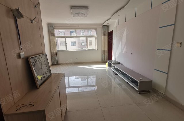 爱伦堡3室2厅125㎡64.6万二手房图片