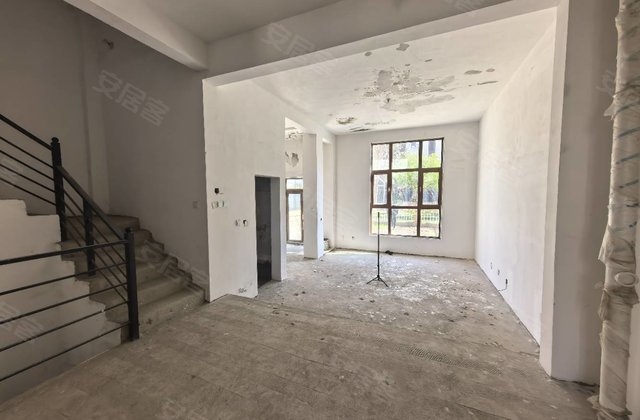 荣盛香堤荣府6室3厅300㎡85万二手房图片