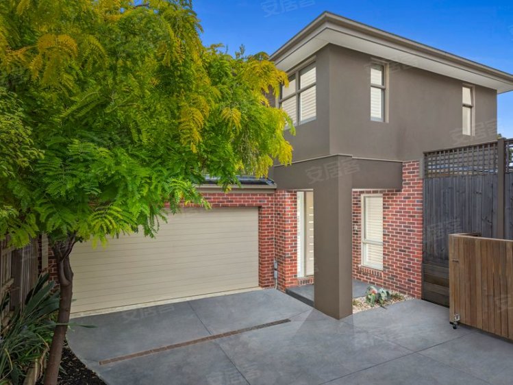 a life of luxury on the foo.