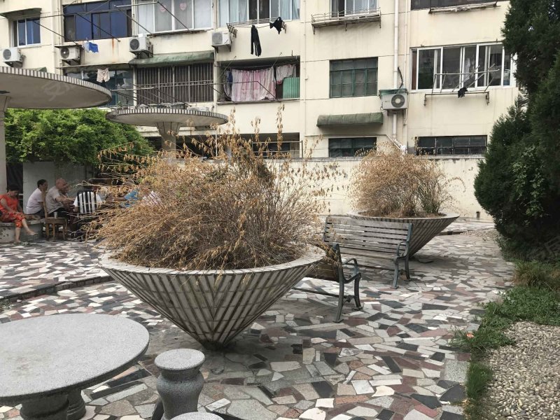 航华四村一二街坊 