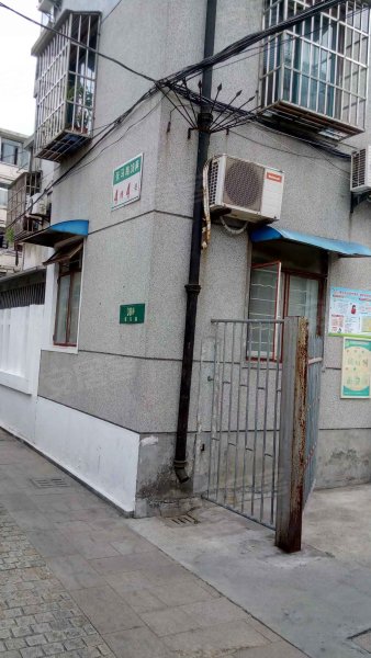 张马路38弄小区 