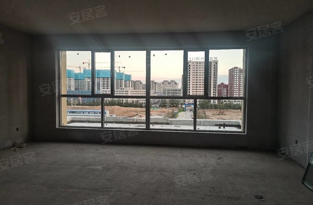 山水文园4室2厅163㎡68万二手房图片