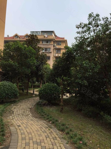 大华锦绣华城十六街区(公寓住宅) 